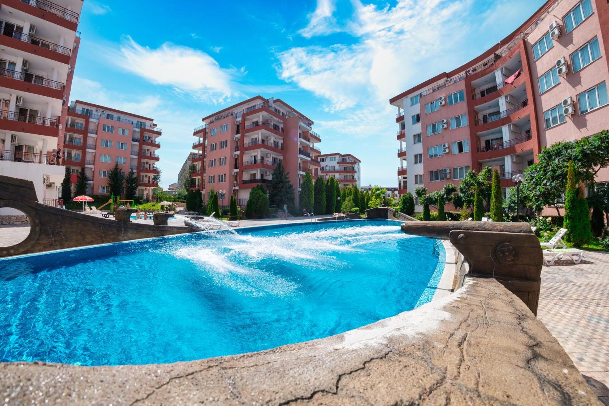 Privilege Fort Beach Apartments Sveti Vlas Exterior foto