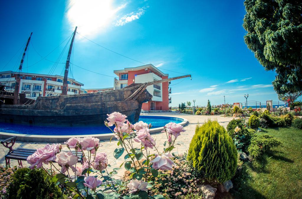 Privilege Fort Beach Apartments Sveti Vlas Exterior foto