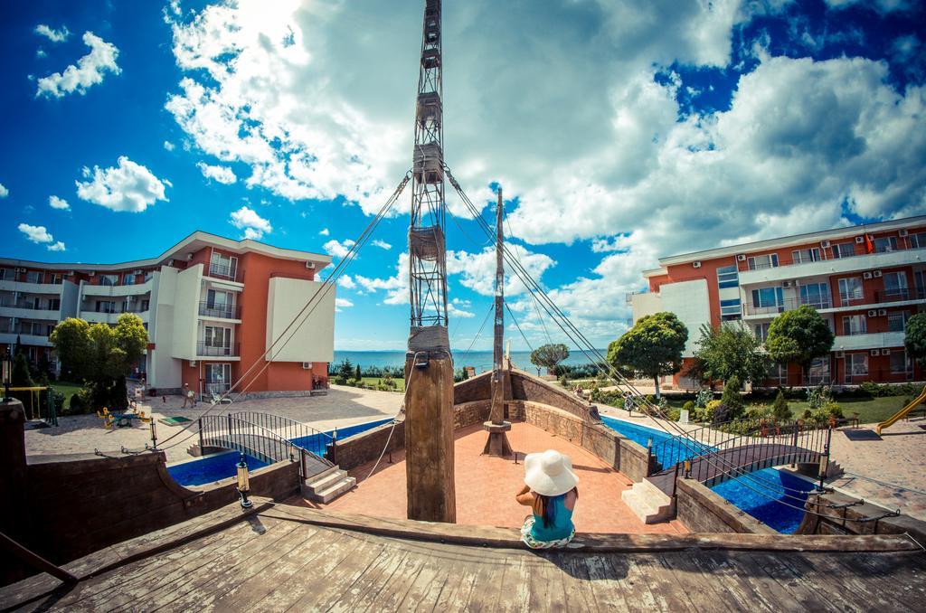 Privilege Fort Beach Apartments Sveti Vlas Exterior foto
