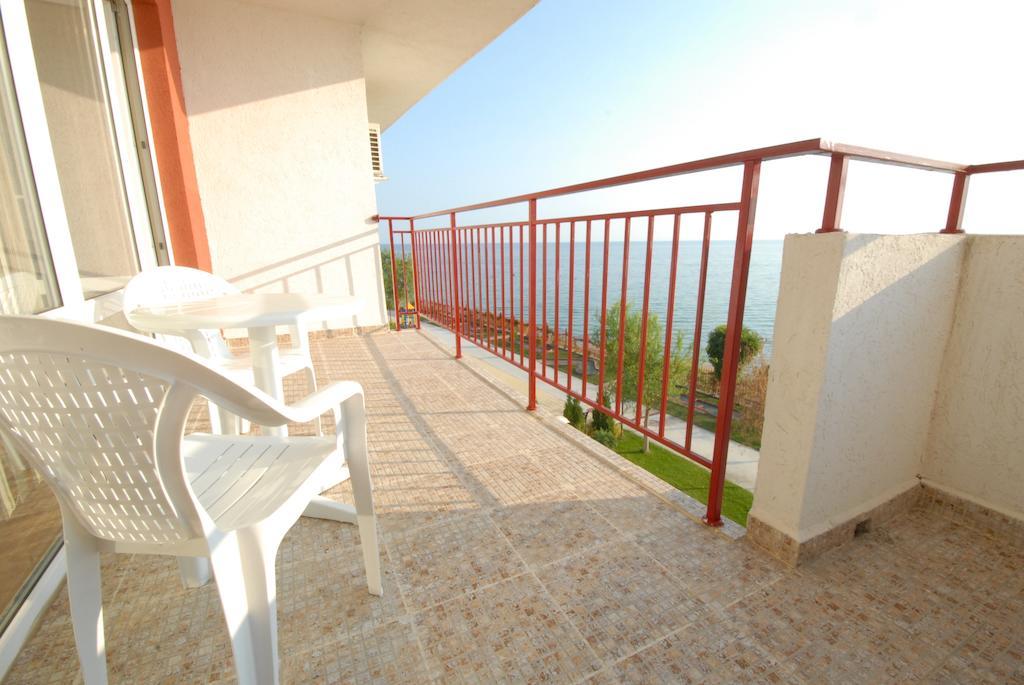 Privilege Fort Beach Apartments Sveti Vlas Exterior foto